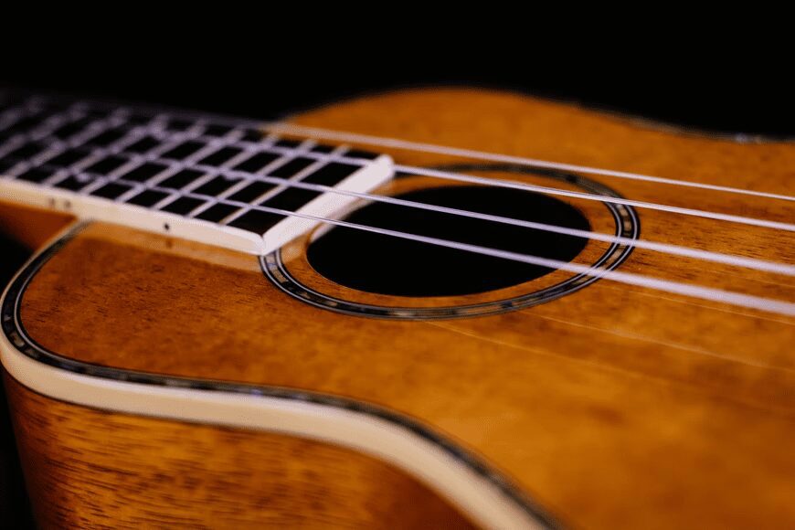 instrumentos más difíciles de tocar: la guitarra clásica